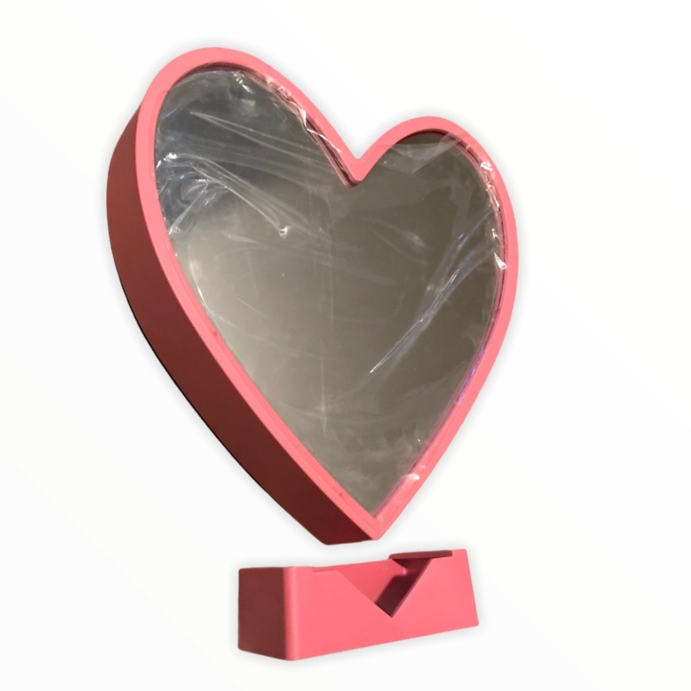 Pink heart mirror